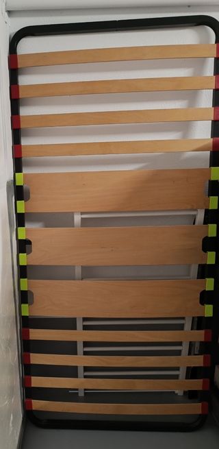 Somier 90cm - Láminas madera
Venta en persona.