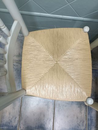 Mesa cocina extensible + 2 sillas + 3 taburetes