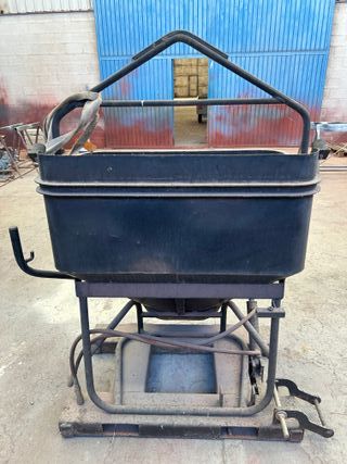 Cubo hormigon 400L Manitou