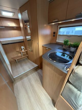 Autocaravana integral doble cama/horno/Garaje XXL