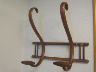 Perchero antiguo de madera