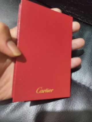 Cartier: Certificado y su estuche