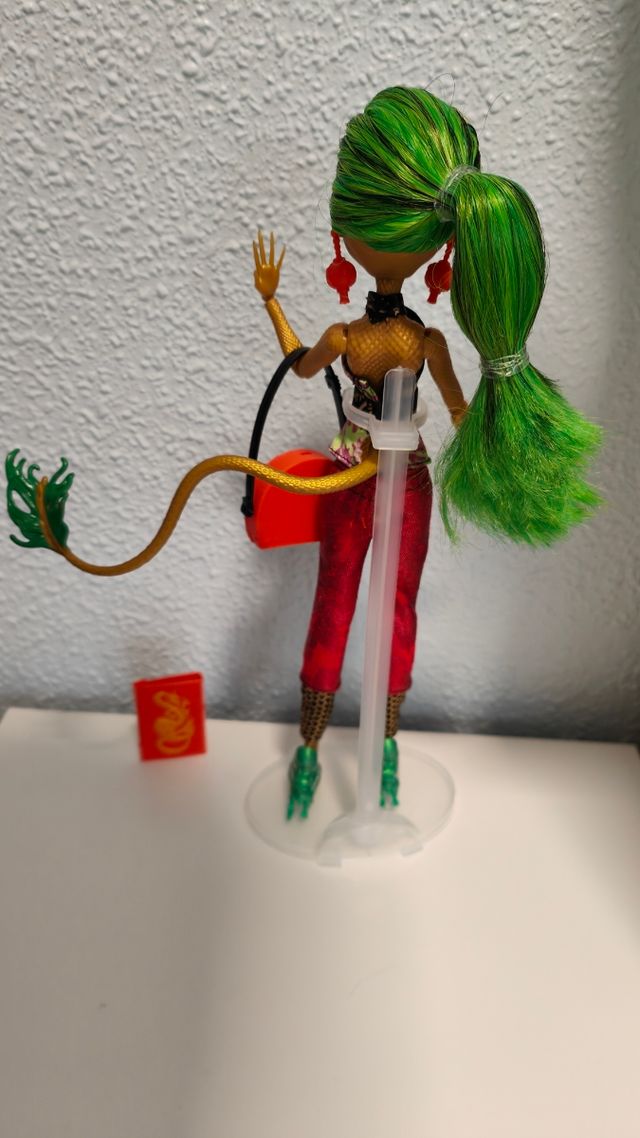 Monster High Jinafire Longa nova boneca scaremester