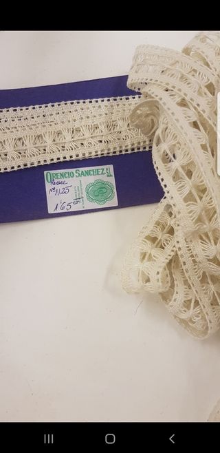 Encaje de algodón blanco 2