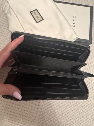 Cartera Gucci negra