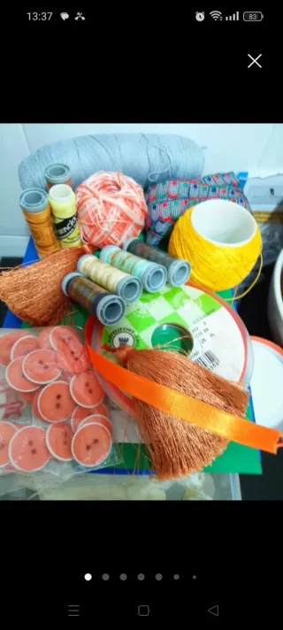 Lote de mercería: hilos , botones,pasamanerias...