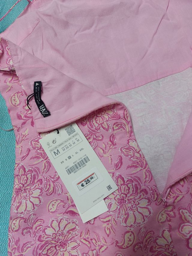 Vestido Zara. Nuevo con etiqueta.