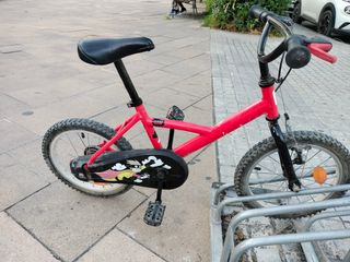 Bicicleta niño BTwin 16" roja