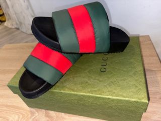 Chanclas gucci 
