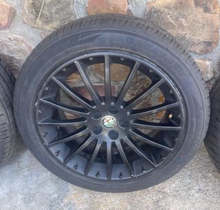 juego de llantas 17” alfa romeo 
