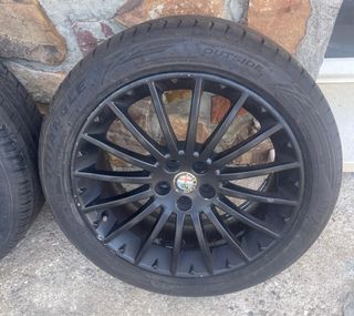 juego de llantas 17” alfa romeo 
