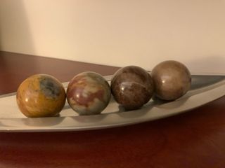 4 Bolas Piedra Decorativas - Bandeja Metal