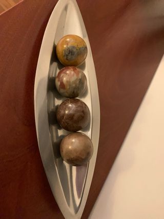 4 Bolas Piedra Decorativas - Bandeja Metal