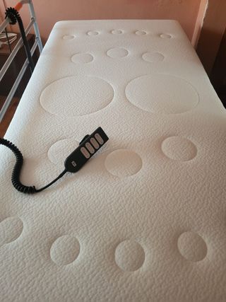 Cama articulada,  eléctrica, hospitalaria 