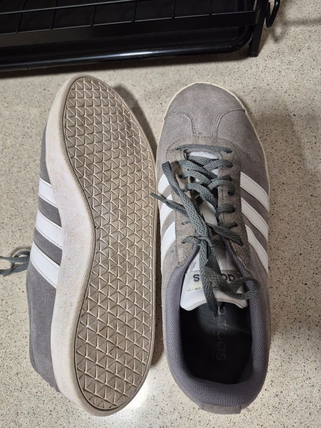 Zapatillas Adidas grises hombre