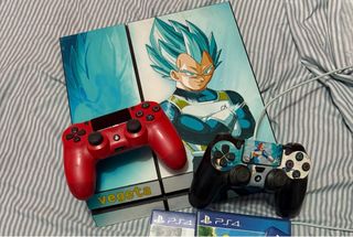 PS4 (PlayStation 4) + 2 mandos