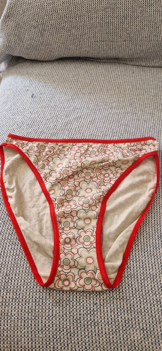 2 Braguitas mujer, Princesa.