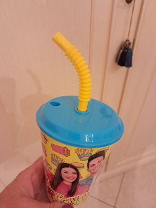 Bicchiere Me contro Te