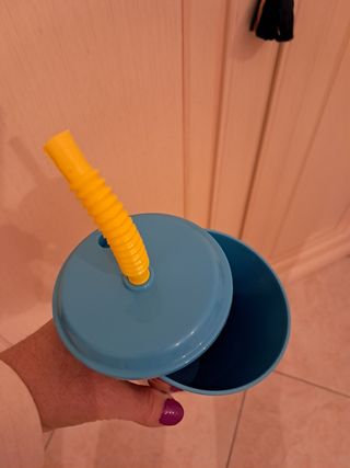 Bicchiere Me contro Te