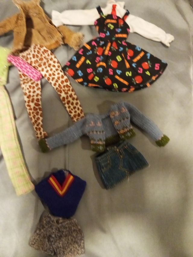 Lote ropa Vintage  Barbie. (Original Barbie).
