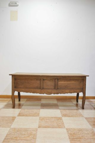 Antigua consola tallada