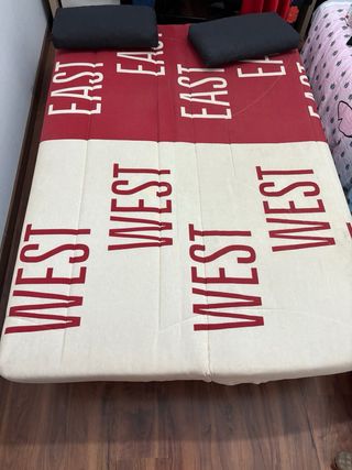 Sofá cama plegable - beige y rojo