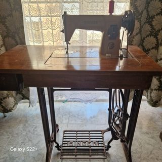 Máquina coser Singer Antigua