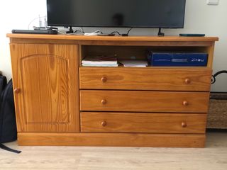Mueble TV madera pino