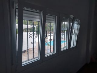 Ventanas aluminio blanco. 7 unidades 