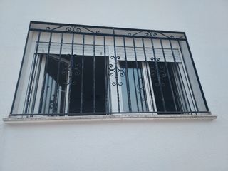 Ventanas aluminio blanco. 7 unidades 