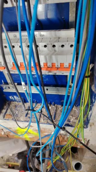 Electricista económico