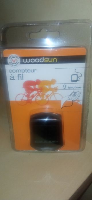 Cuentakilómetros Woodsun con cable - 9 funciones