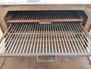 Horno Josper grande con mesa y ruedas