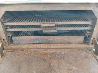 Horno Josper grande con mesa y ruedas