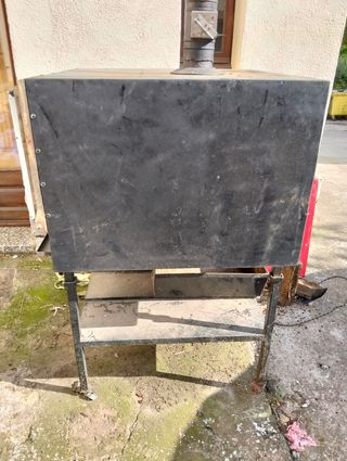 Horno Josper grande con mesa y ruedas
