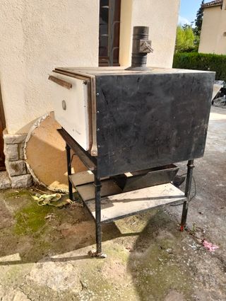 Horno Josper grande con mesa y ruedas