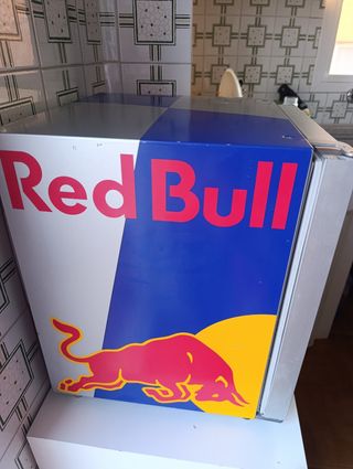 Mini nevera Red Bull