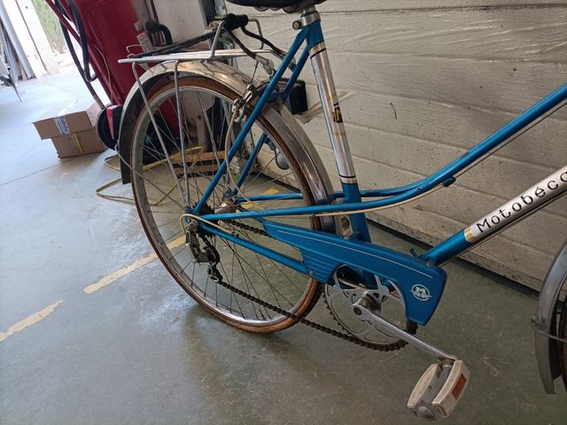 Bicicleta Motobecane clásica azul