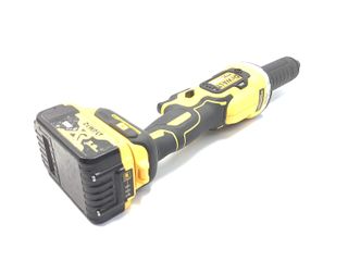 radial dewalt dcg426