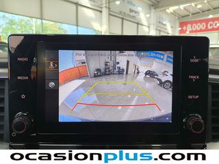 Kia Ceed 1.6 MHEV iMT Drive 100 kW (136 CV)