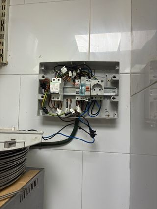 electricista baja tencion