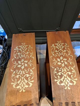 Aparador antiguo restaurado - Negro/Dorado