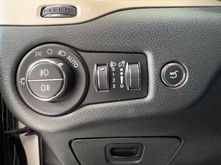 Jeep Cherokee Longitude 2.0 CRD 140 CV 4x2