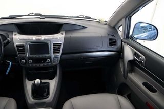 SsangYong Rodius 2.0 XDI LIMITED 5P 7 PLAZAS