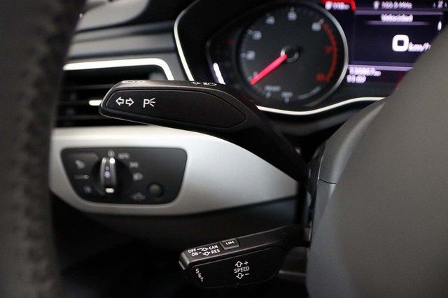 Audi A4 sedán 2.0 35 TFSI ADVANCED 4P