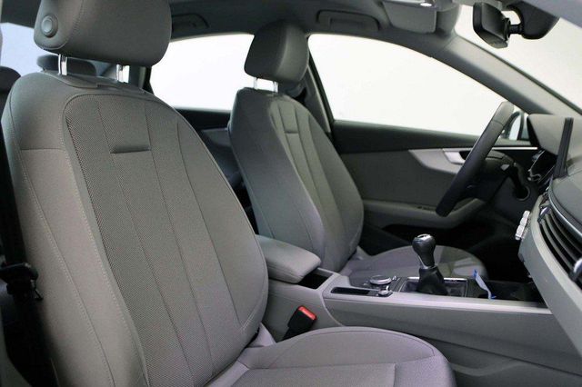 Audi A4 sedán 2.0 35 TFSI ADVANCED 4P