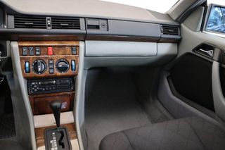 Mercedes-Benz Clase E E-CLASS 300 CE 24V 2P