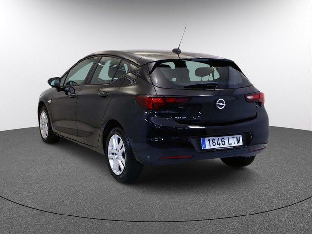 Opel Astra 1.2T SHL 81KW EDITION 5P