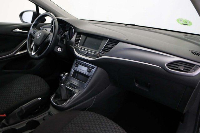 Opel Astra 1.2T SHL 81KW EDITION 5P
