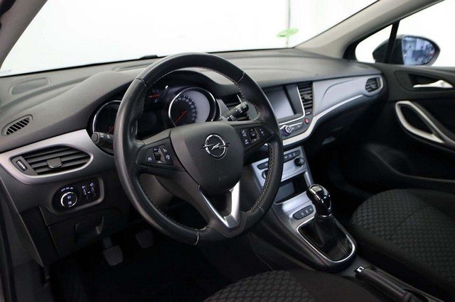 Opel Astra 1.2T SHL 81KW EDITION 5P
